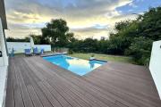  Flic en Flac Ile Maurice &agrave; vendre magnifique villa contemporaine r&eacute;cente avec piscine et vue nature