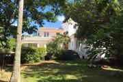 MELVILLE - Villa d'exception &agrave; louer 4 chambres a coucher. &ndash; Un havre de paix &agrave; deux pas de la plage