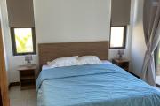 &Agrave; LOUER &ndash; Superbe villa contemporaine de plain-pied dans un complexe s&eacute;curis&eacute; &ndash; Chemin 20 Pieds, Grand Baie (disponible au 1er septembre)