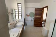 &Agrave; LOUER &ndash; Superbe villa contemporaine de plain-pied dans un complexe s&eacute;curis&eacute; &ndash; Chemin 20 Pieds, Grand Baie (disponible au 1er septembre)