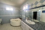 &Agrave; louer &agrave; Flic en Flac ile Maurice &ndash; Spacieuse villa de 5 chambres avec garage, proche de la plage