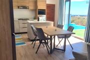 Flic en Flac &icirc;le Maurice  &ndash; Superbe villa r&eacute;cente de 3 chambres avec piscine, double garage et vue mer