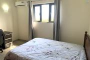 Flic En Flac &icirc;le Maurice &agrave; louer r&eacute;cente villa cinq chambres avec piscine et garage situ&eacute;e dans un morcellement s&eacute;curis&eacute; au calme.
