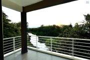 Flic en Flac superbe appartement 3 chambres avec piscine, ascenseur et belle terrasses