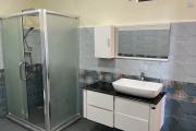 Villa familiale neuve de 4 chambres à Calodyne