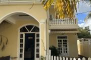 A LOUER a Pereybere, maison 3 chambres a coucher avec piscine, dans r&eacute;sidence s&eacute;curis&eacute;e