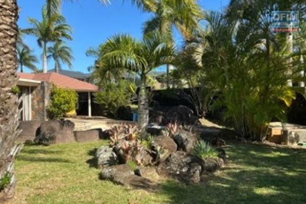 Villa d'exception &agrave; vendre &ndash; Hill Side, Belle Vue Harel 245 m&sup2; habitables | Terrain paysager de 1 479 m&sup2; | 4 chambres | 65 000 000 Rs + frais de transfert