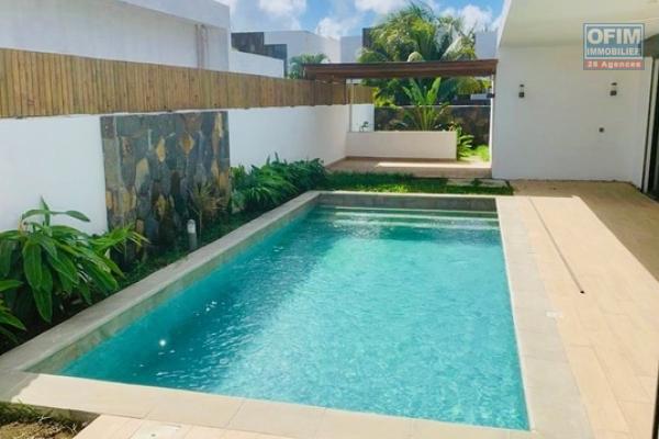 Villa F4 avec piscine Vivez dans le luxe et le confort proche centre commercial de la Croisette de Grand Baie dans un lotissement priv&eacute; Bois Chandelle