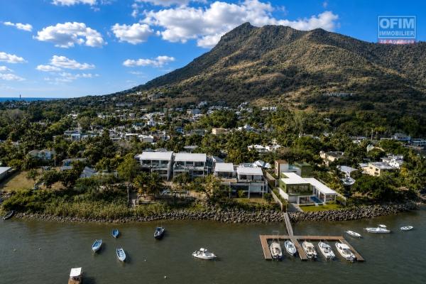 Villa Contemporaine d&rsquo;Exception &agrave; Vendre &ndash; Un Havre de Paix Priv&eacute; &agrave; Rivi&egrave;re Noire Ile Maurice